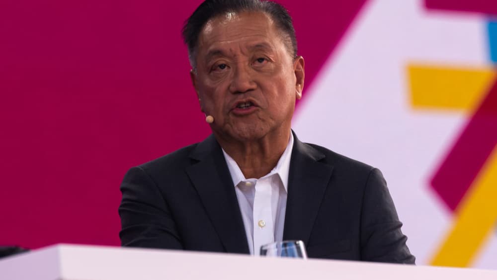 Broadcom Reports Q1 Fiscal 2026 Results: $19.3B Revenue, AI Up 106%