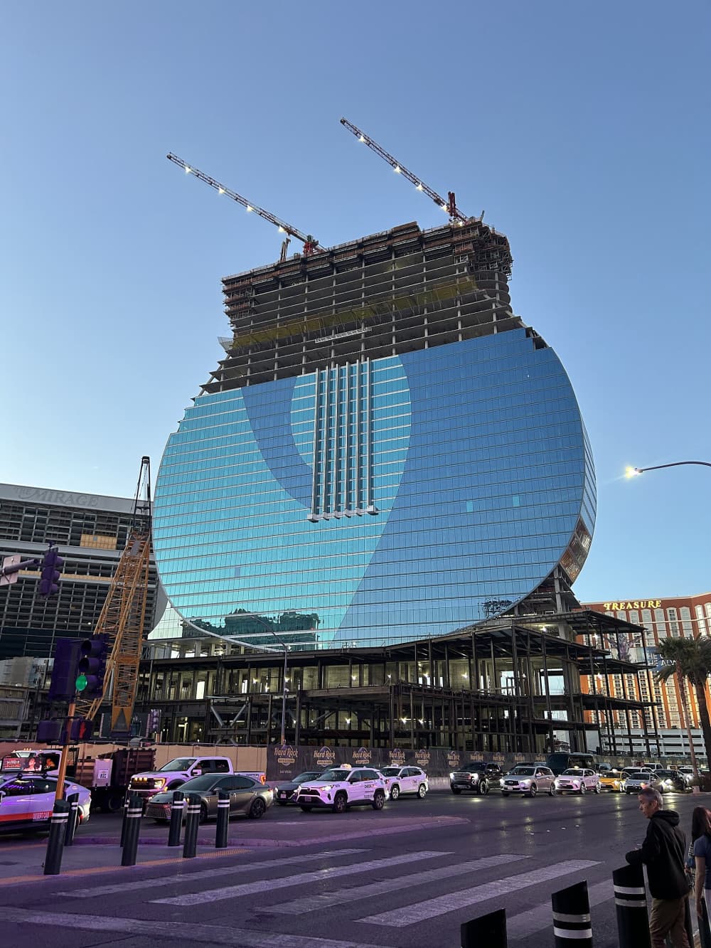 Hard Rock Las Vegas Opens on the Former Mirage Site