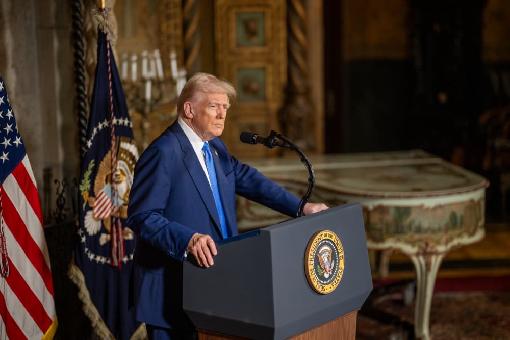 Trump firma una orden ejecutiva para ampliar el acceso a la fecundación in vitro