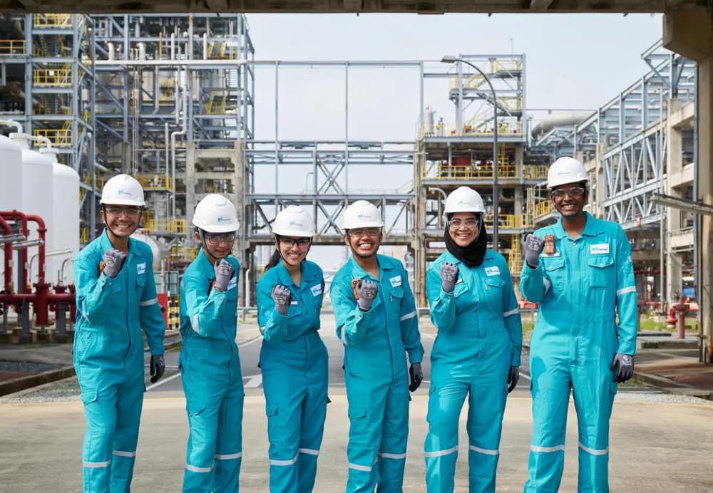 Aramco Agrees to Sell Its PRefChem Stake to PETRONAS