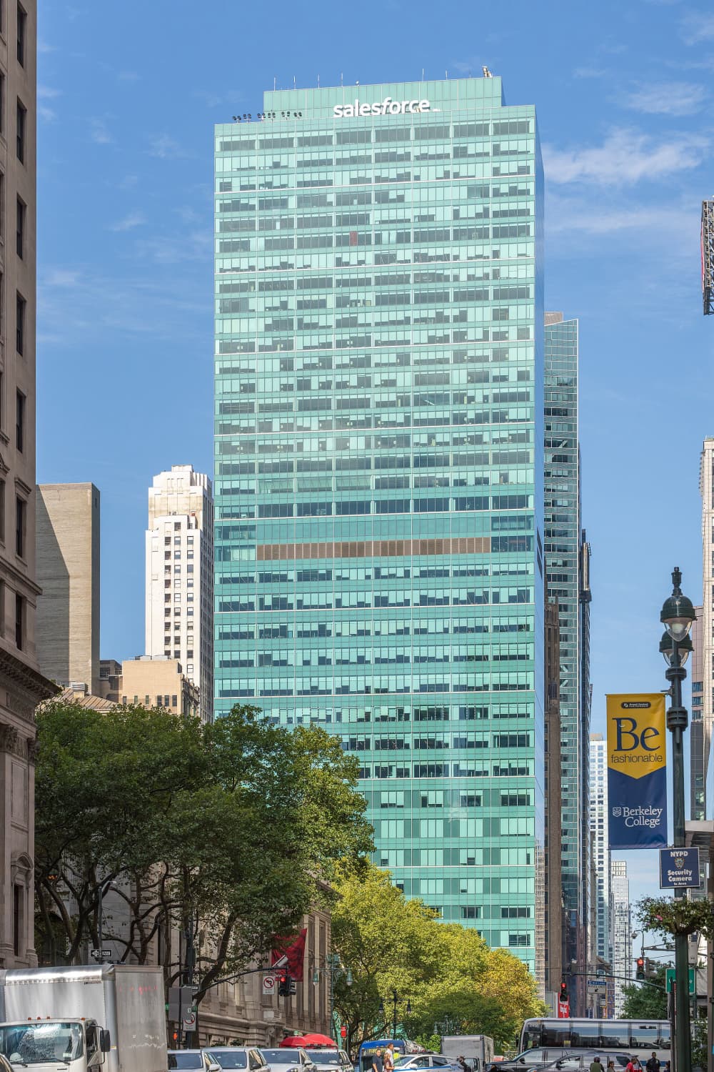 Verizon Reports Q3 2025 Results, Schulman's First as CEO