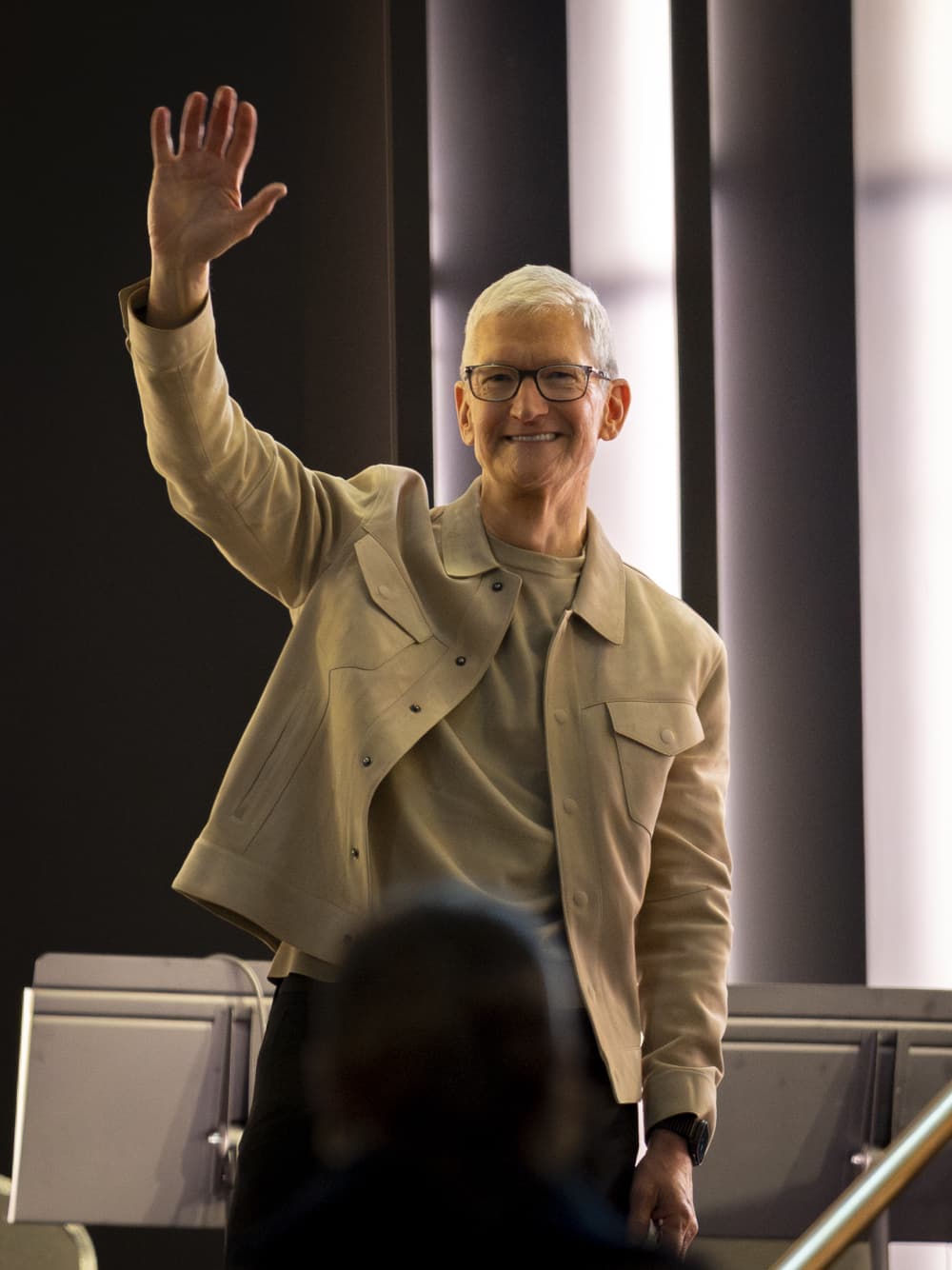 Tim Cook, Elliott Hill and Two Directors Buy Nike Stock After the Q3 Slump