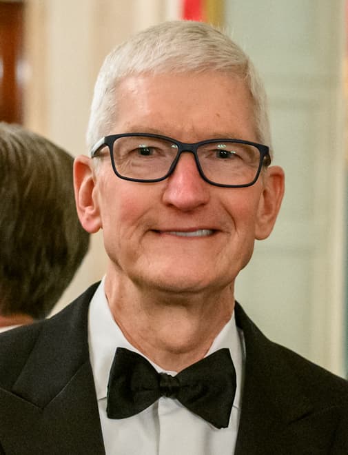 Tim Cook Buys 50,000 Nike Shares After the Stock's Post-Earnings Slide
