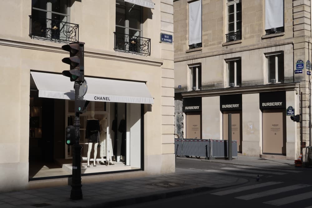 Chanel's 2025 Revenue Rises 2% to $19.3 Billion in Blazy's First Year
